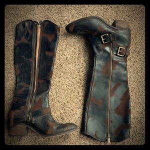 Knee high western style boots